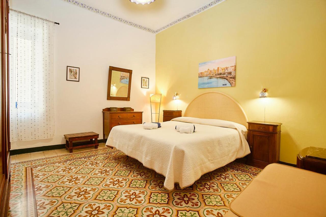 Be Mediterraneo, In Centro Sul Mare - In The Center Beach Front - 80 Mq 트라파니 외부 사진