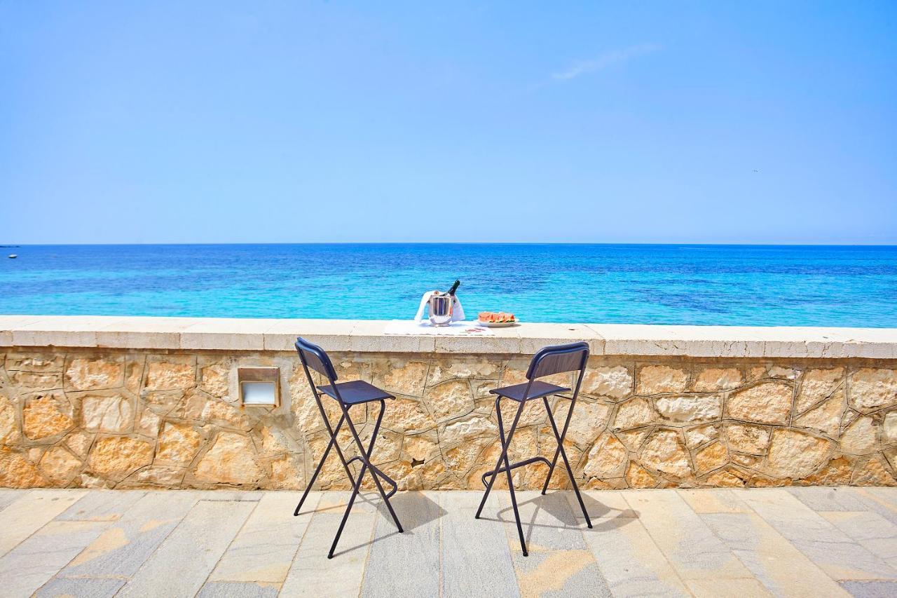 Be Mediterraneo, In Centro Sul Mare - In The Center Beach Front - 80 Mq 트라파니 외부 사진